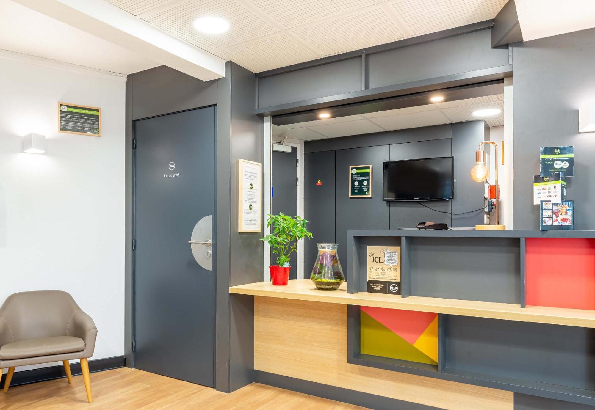 B&B Hotel Nantes Aeroport Бугене Екстер'єр фото