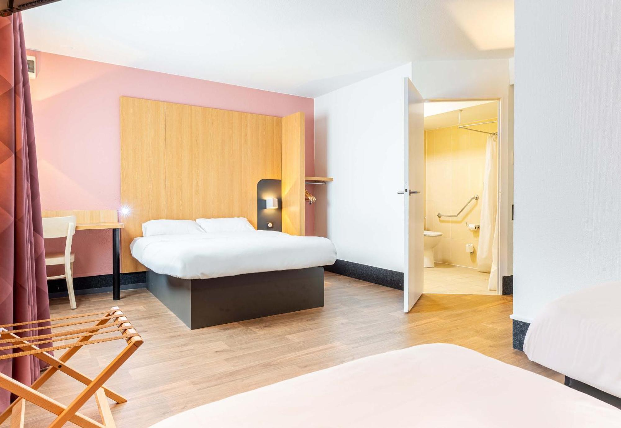 B&B Hotel Nantes Aeroport Бугене Екстер'єр фото