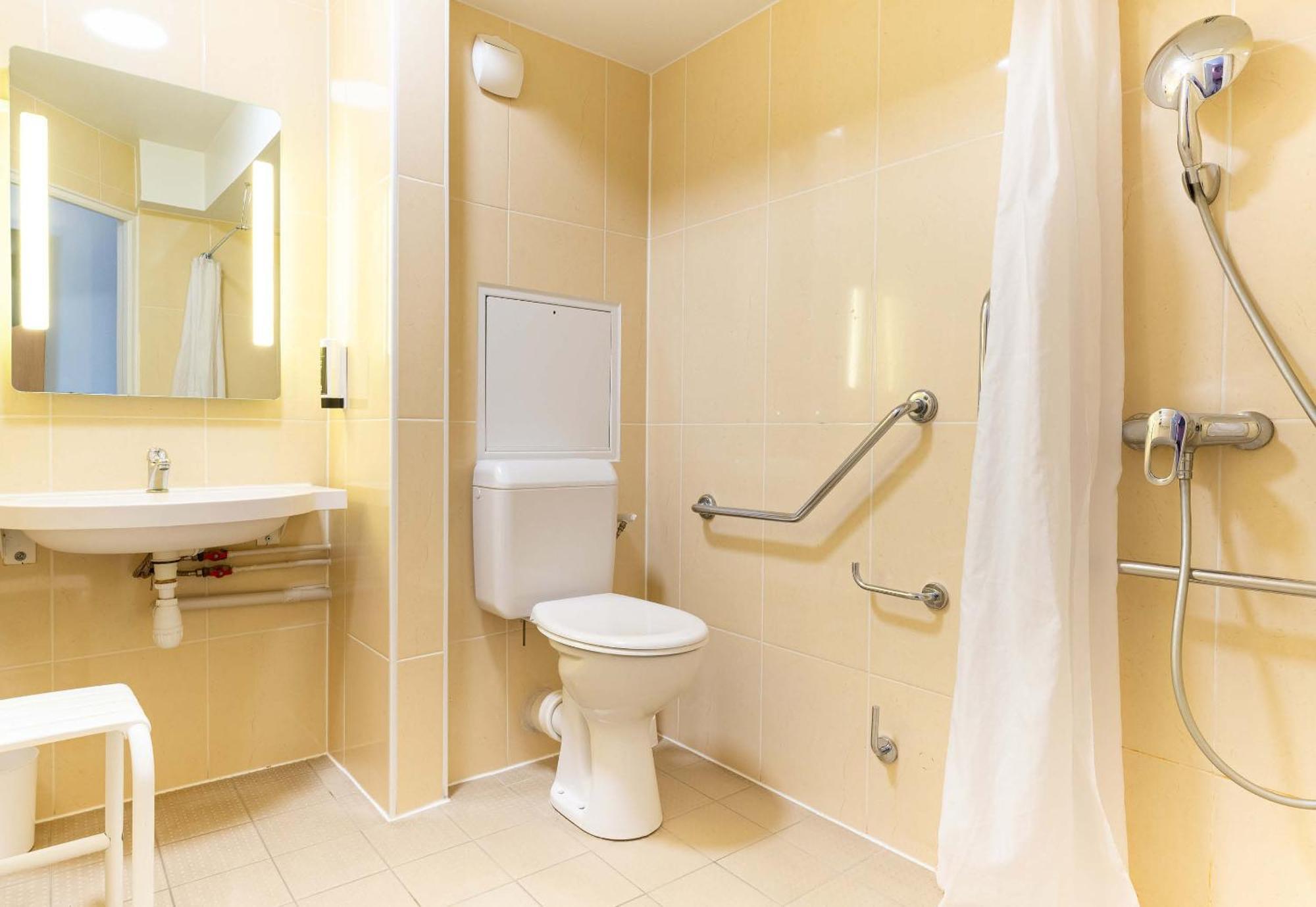 B&B Hotel Nantes Aeroport Бугене Екстер'єр фото